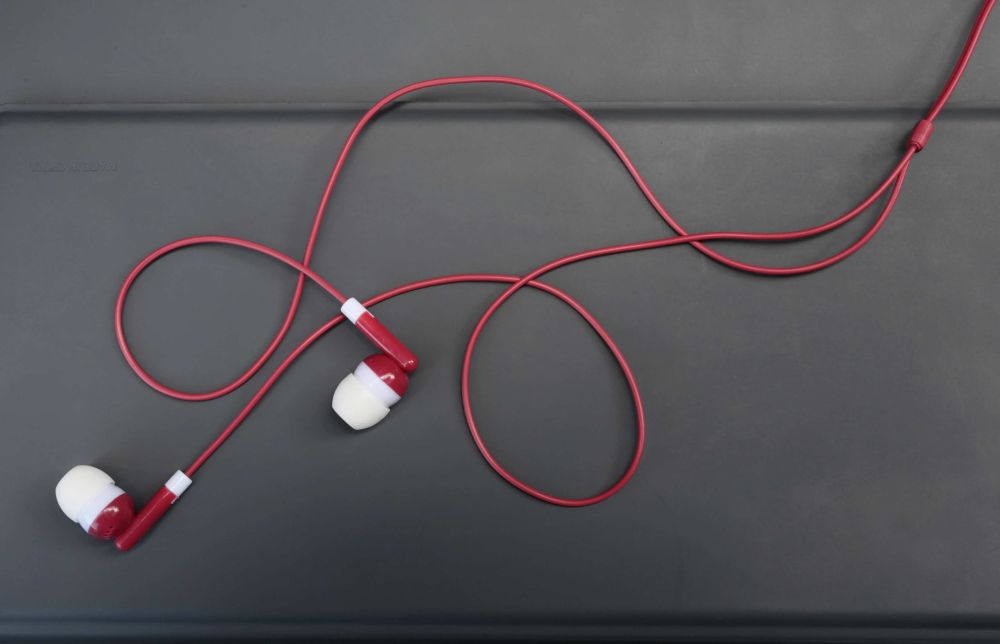 2      013 22 IE      3